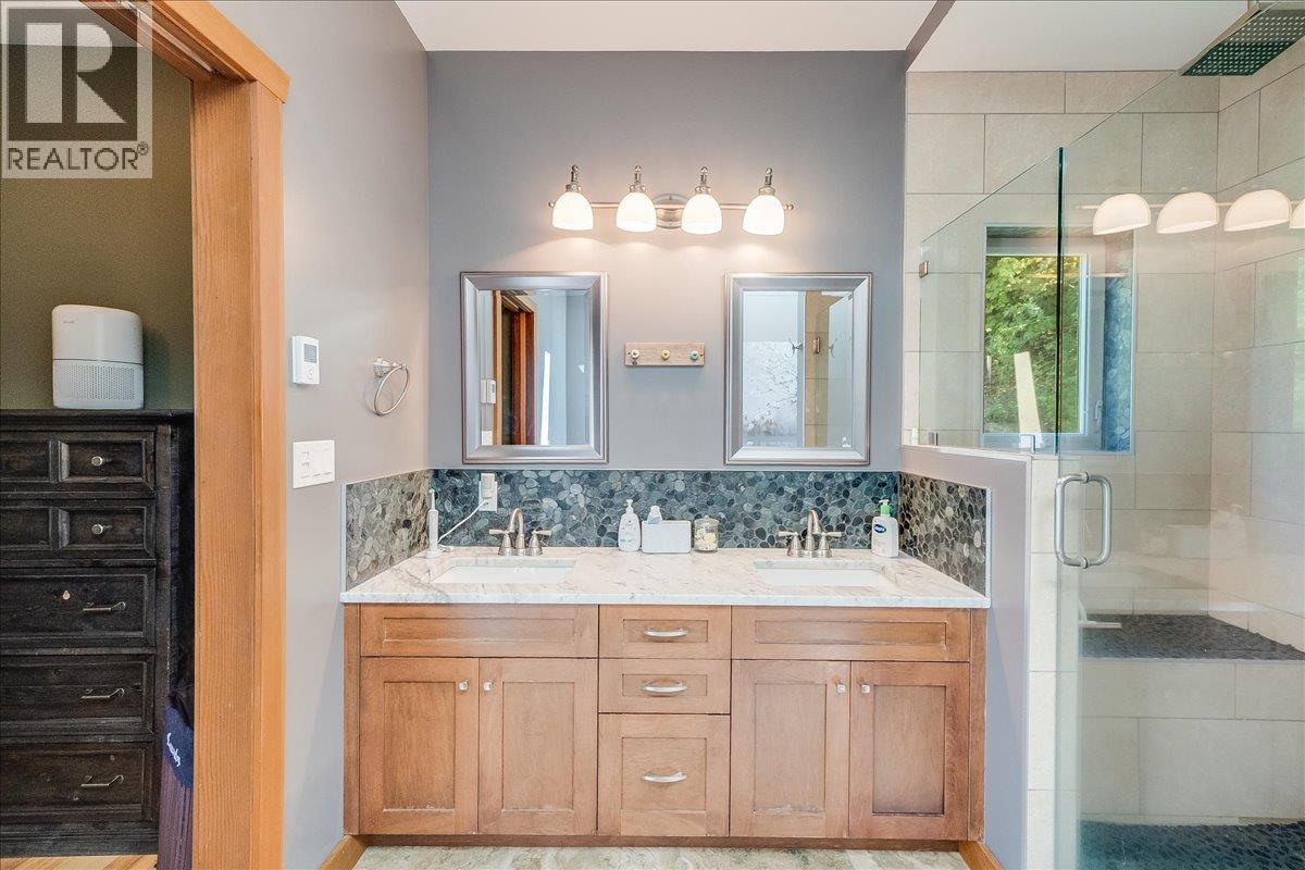  3213 VINDUSKY Road, Nelson