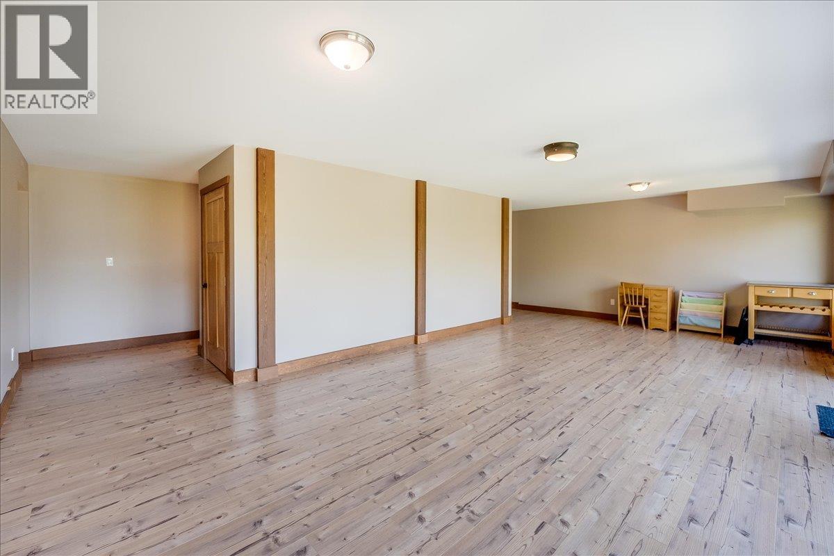  3213 VINDUSKY Road, Nelson