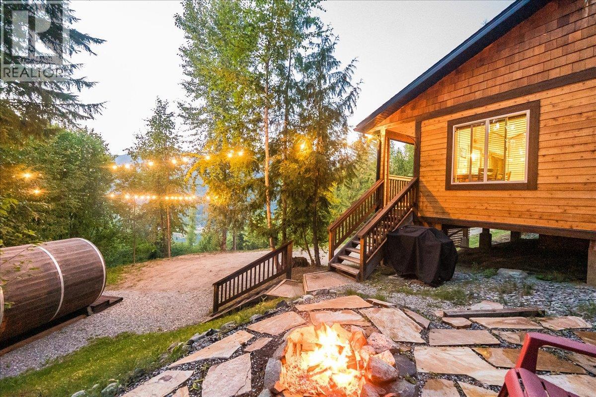  3213 VINDUSKY Road, Nelson