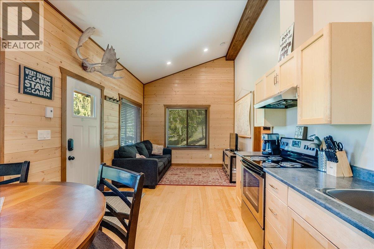  3213 VINDUSKY Road, Nelson