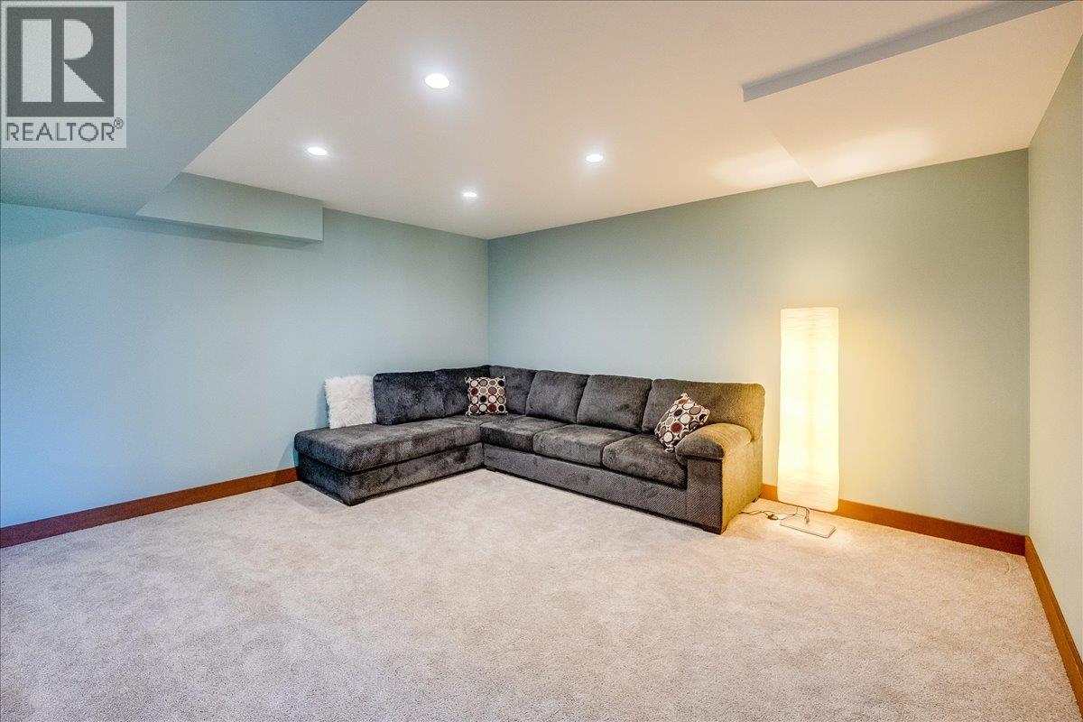  3213 VINDUSKY Road, Nelson