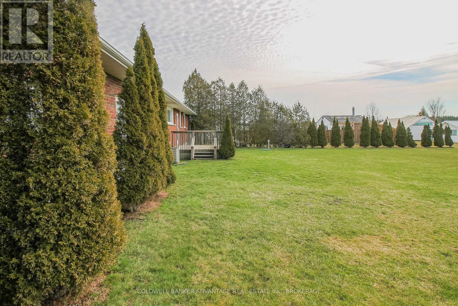 377 SILVERTHORN CRESCENT - 44