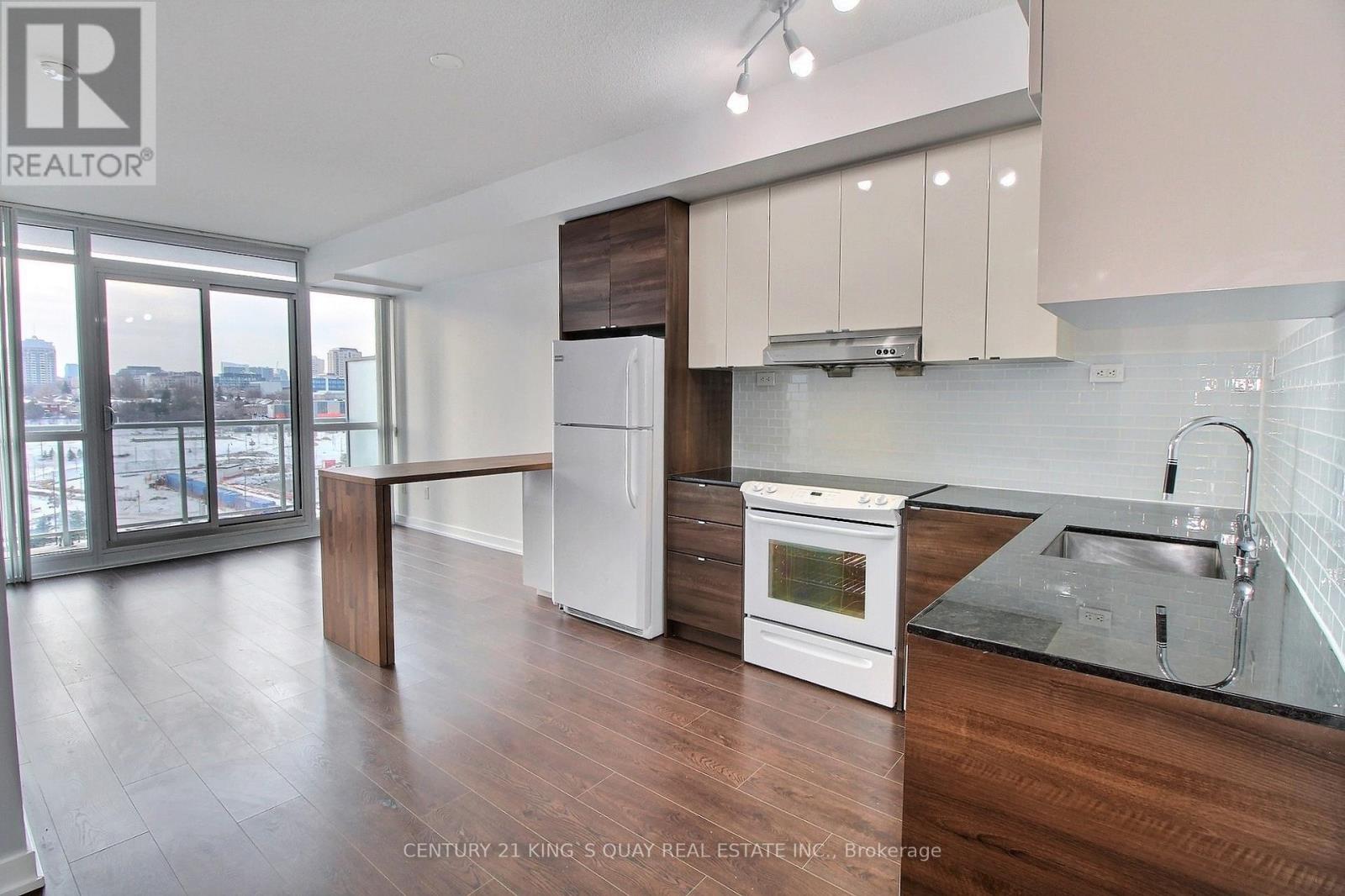 1111 - 121 MCMAHON DRIVE