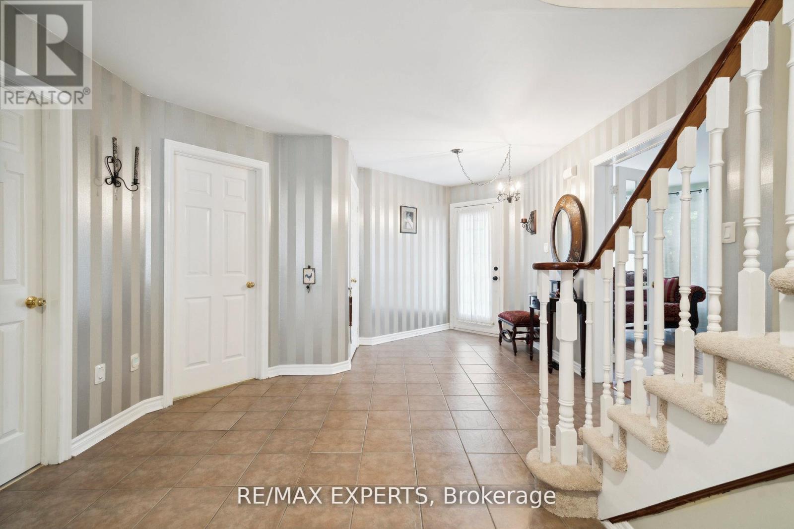 5 KELSEY CRESCENT - 4