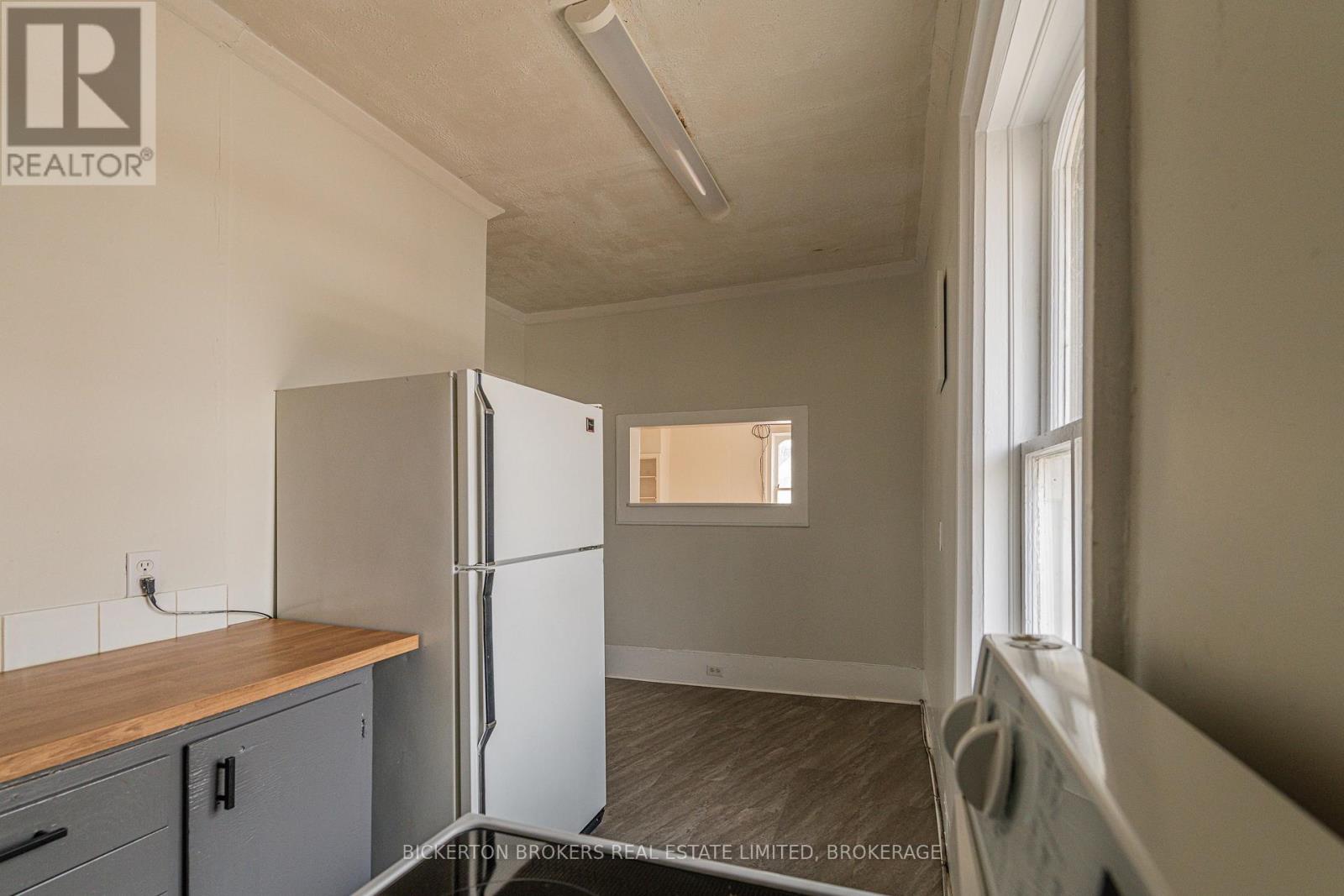 1064 PRINCE STREET - 18