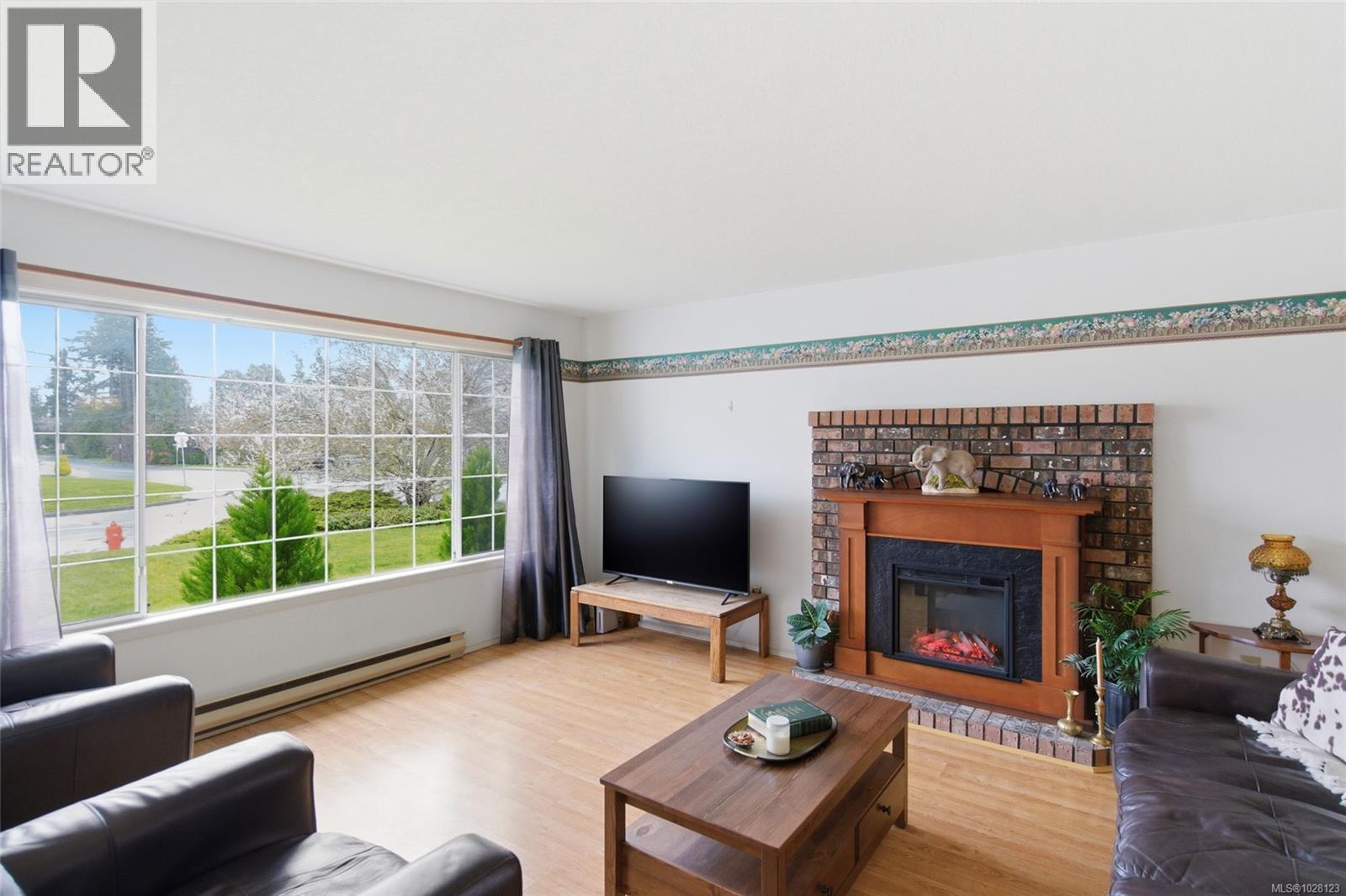 702 FORSYTH AVE - Image 3