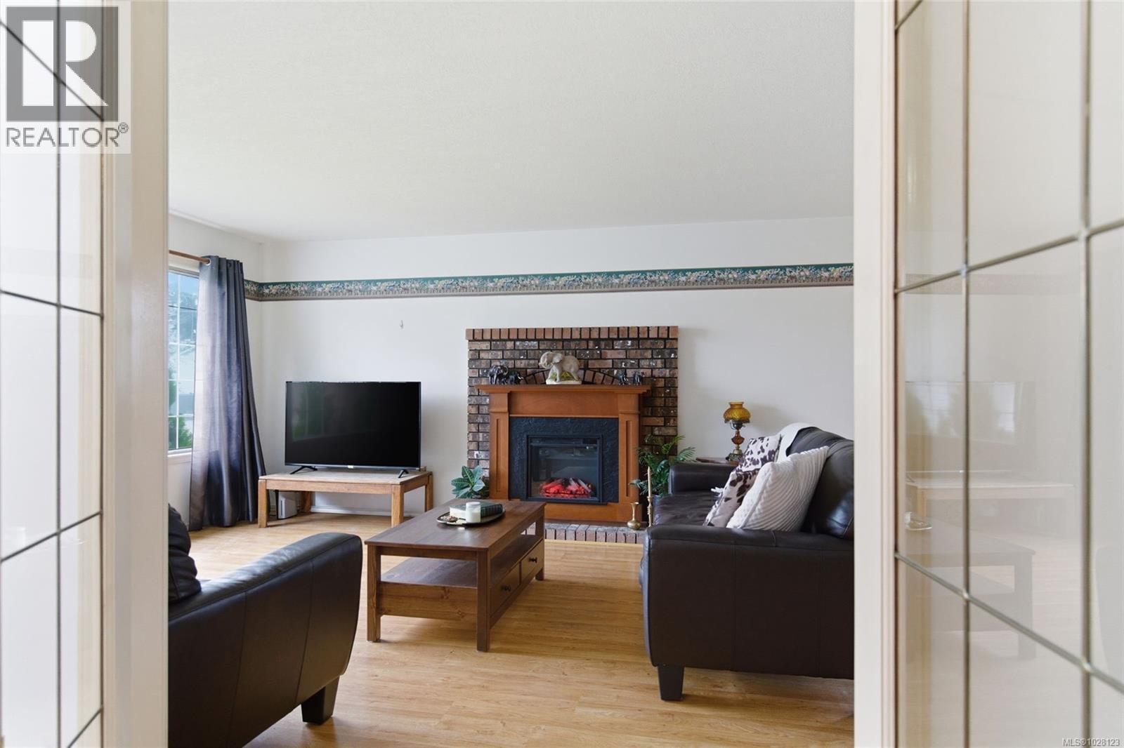 702 FORSYTH AVE - 12