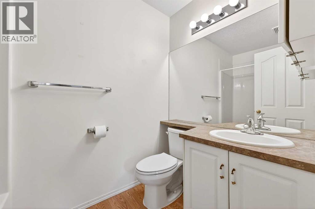 
          165 Manora Place Northeast
            <br/>
            <span>Calgary</span>
            , 
            <span>AB</span>
             <span>T2A7X5</span>
         - Photo 21