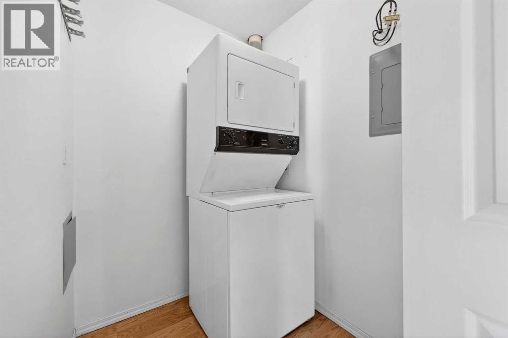 
          165 Manora Place Northeast
            <br/>
            <span>Calgary</span>
            , 
            <span>AB</span>
             <span>T2A7X5</span>
         - Photo 26