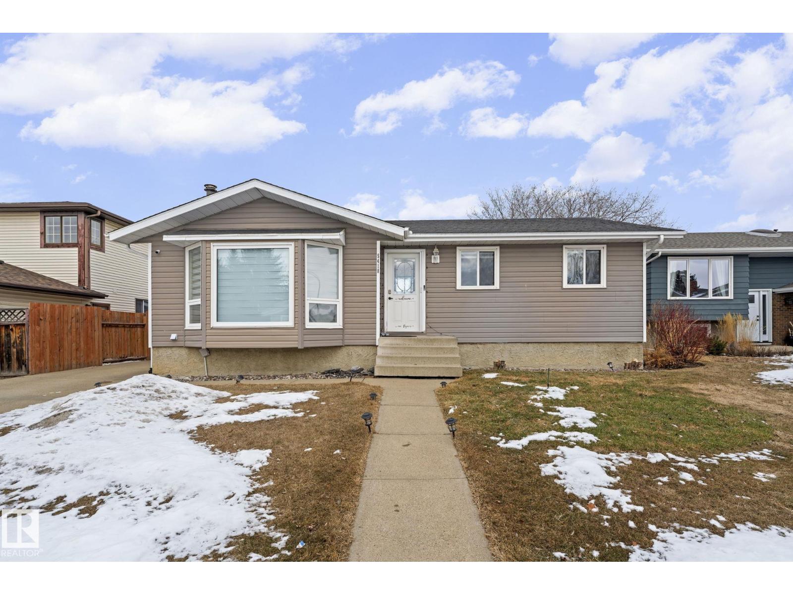 5418 17A AV NW, Edmonton