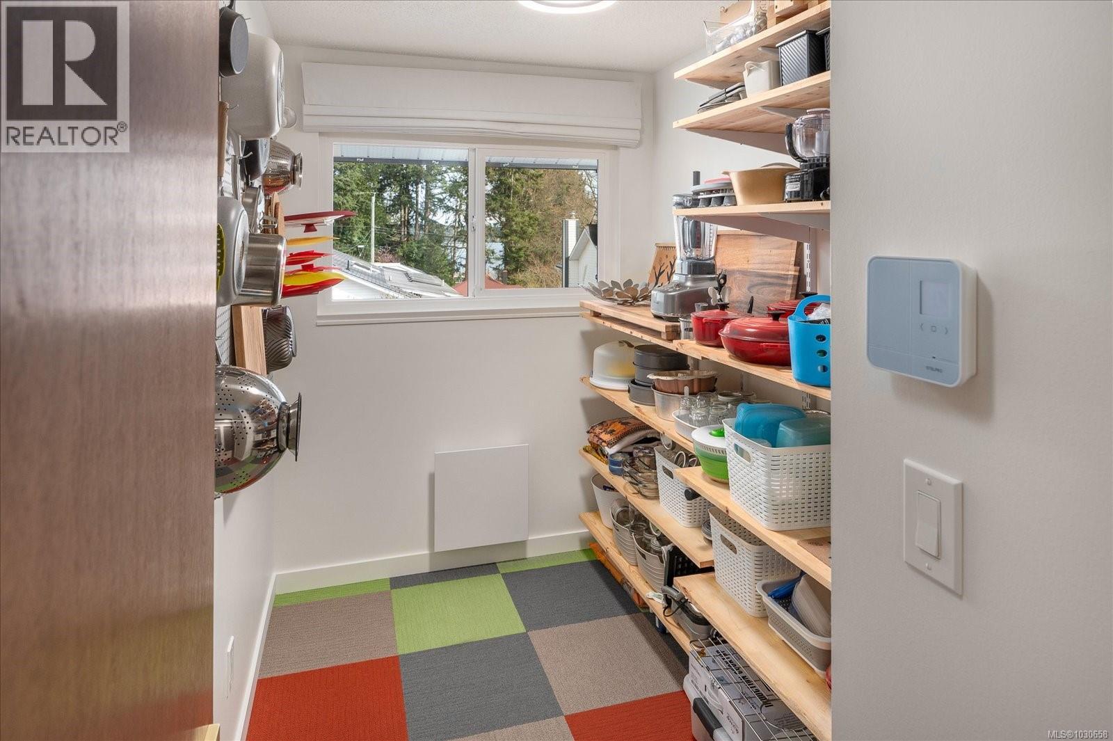 11041 CHEMAINUS RD - 18