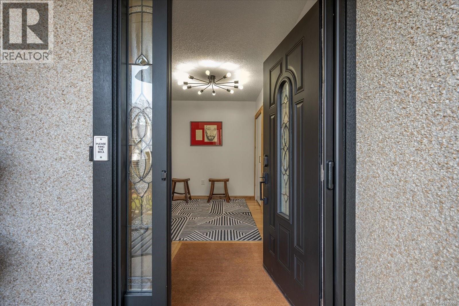 11041 CHEMAINUS RD - Image 3