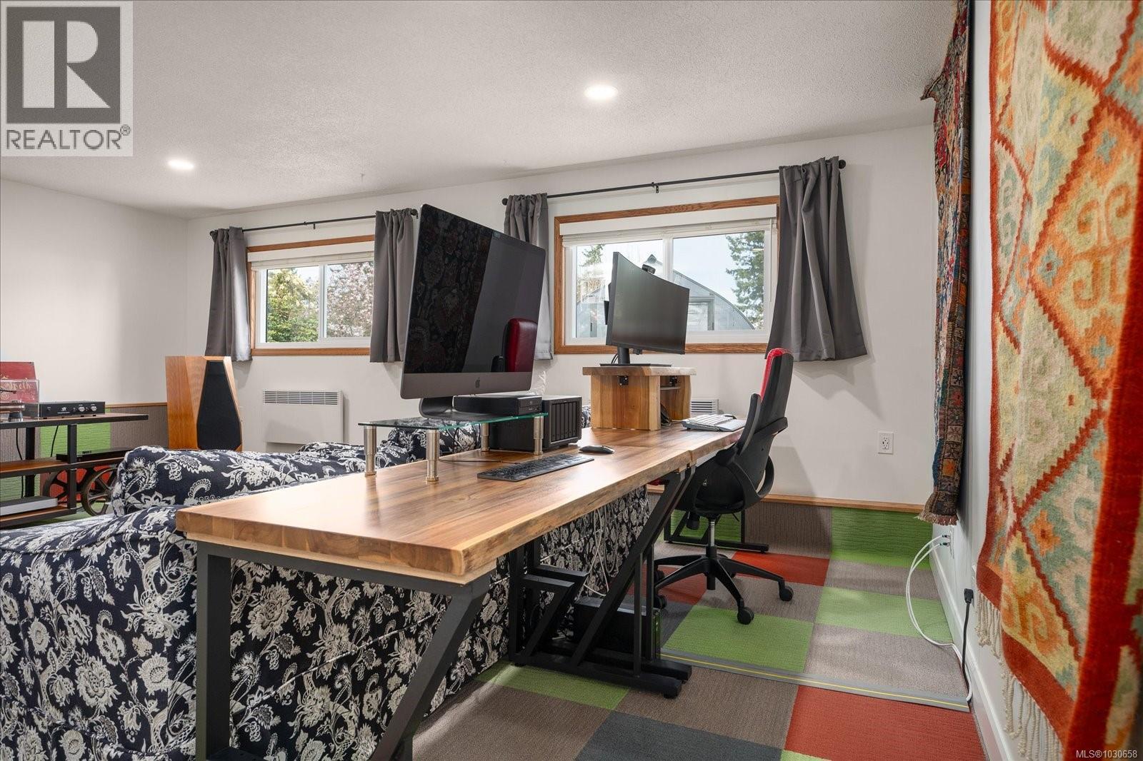 11041 CHEMAINUS RD - 30