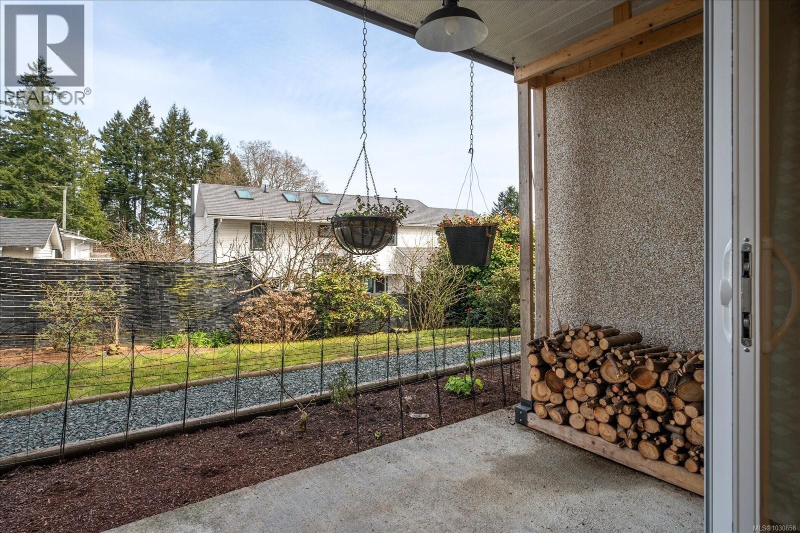 11041 CHEMAINUS RD - 41