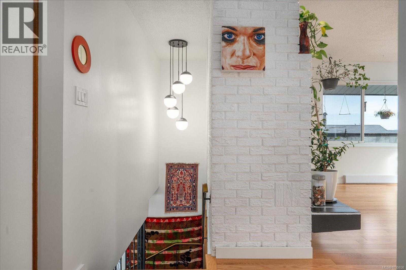 11041 CHEMAINUS RD - 5