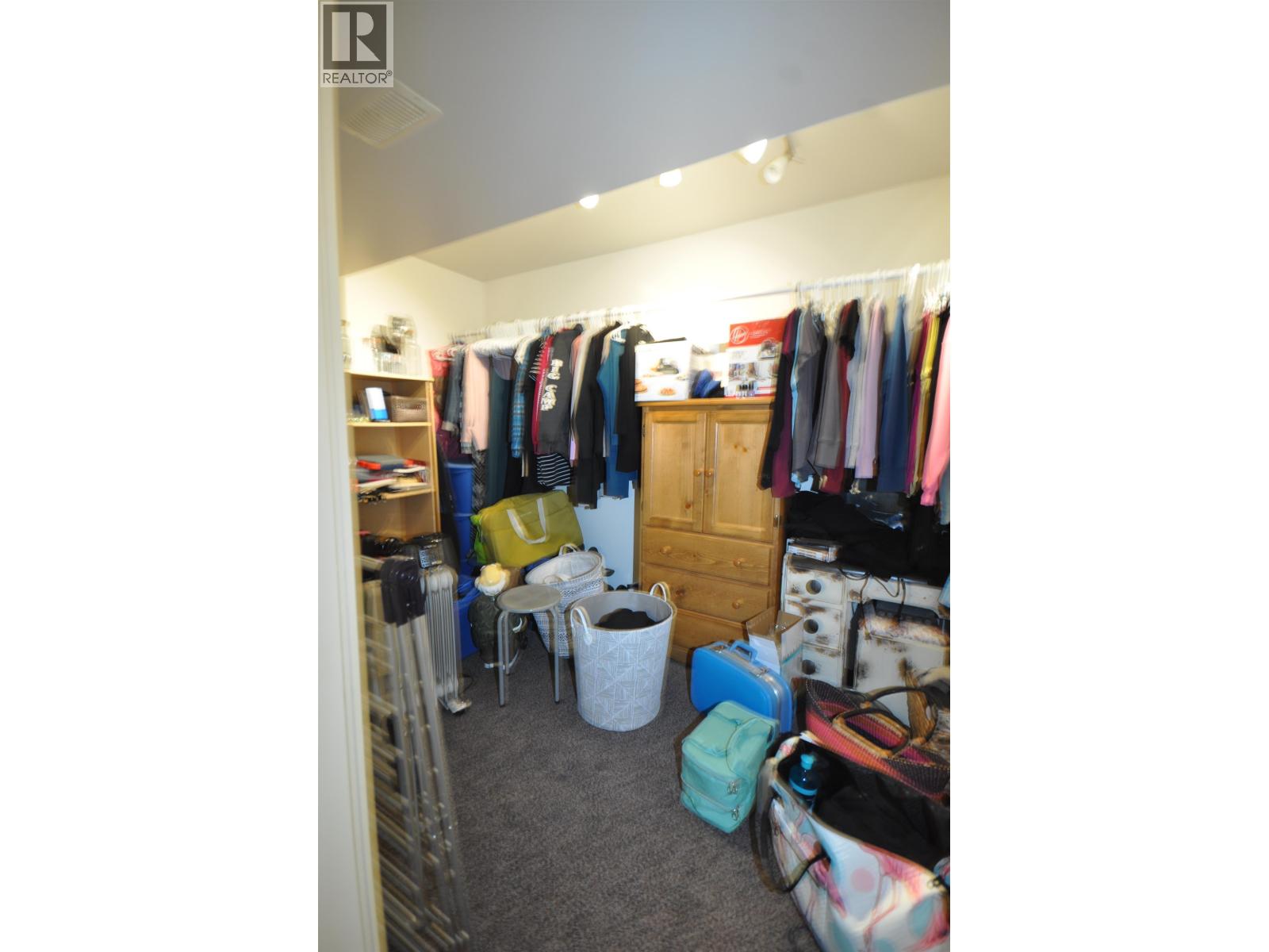 342 CLEARVIEW CRESCENT - 29