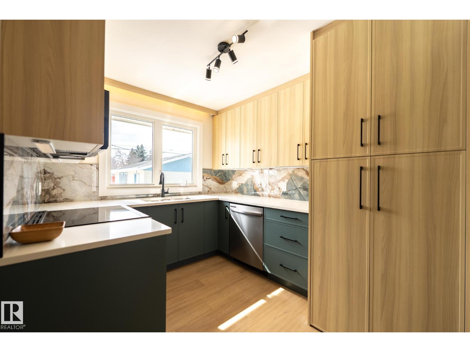 16131 109A AV NW - 8