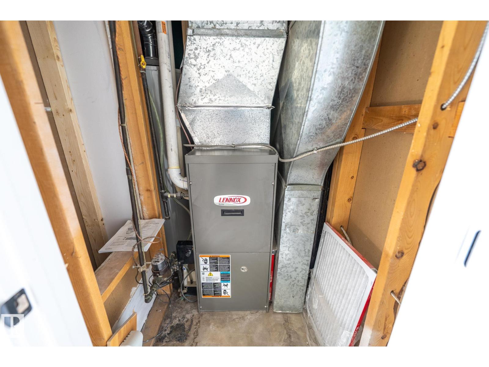 16131 109A AV NW - 35