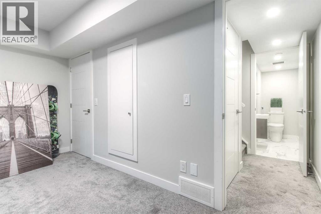 Single Family House for Sale in   Avenue SW South Calgary Calgary 