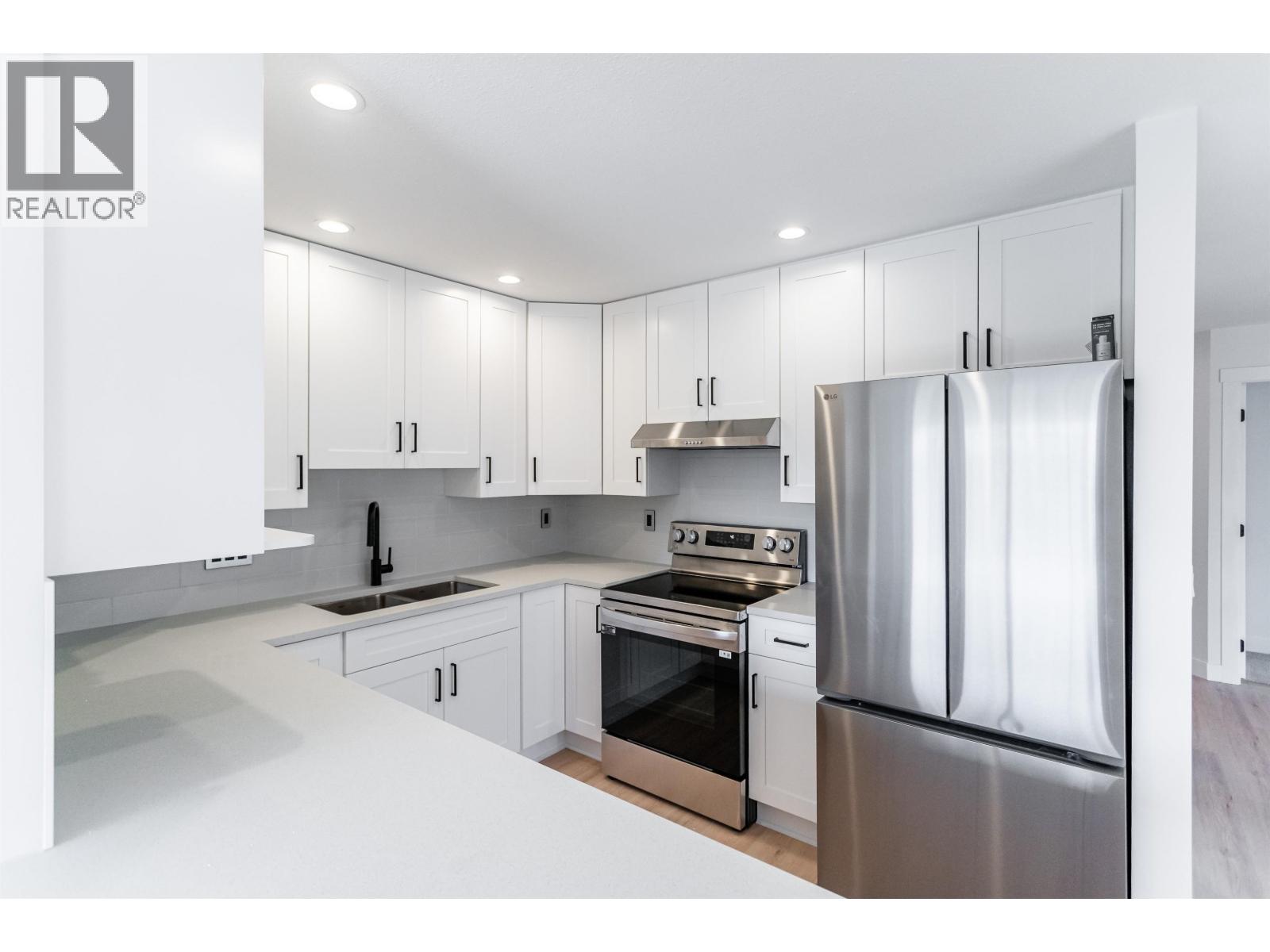 203 22611 116 AVENUE, Maple Ridge