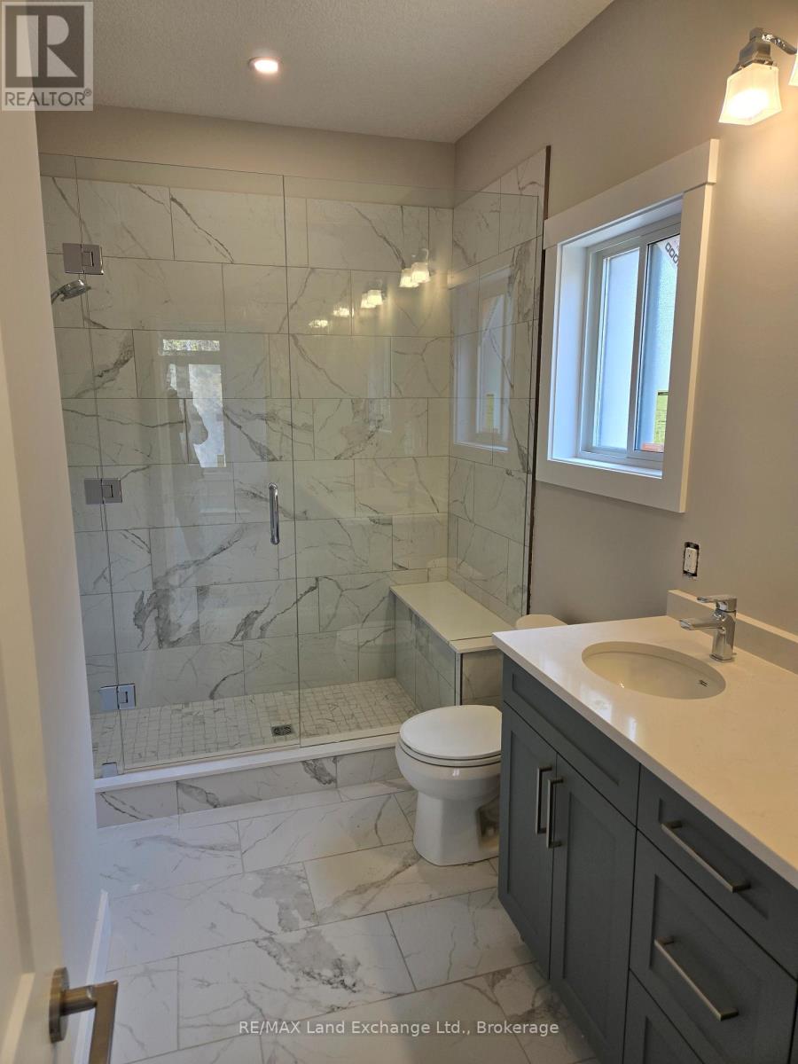784 CAMPBELL AVENUE - 7