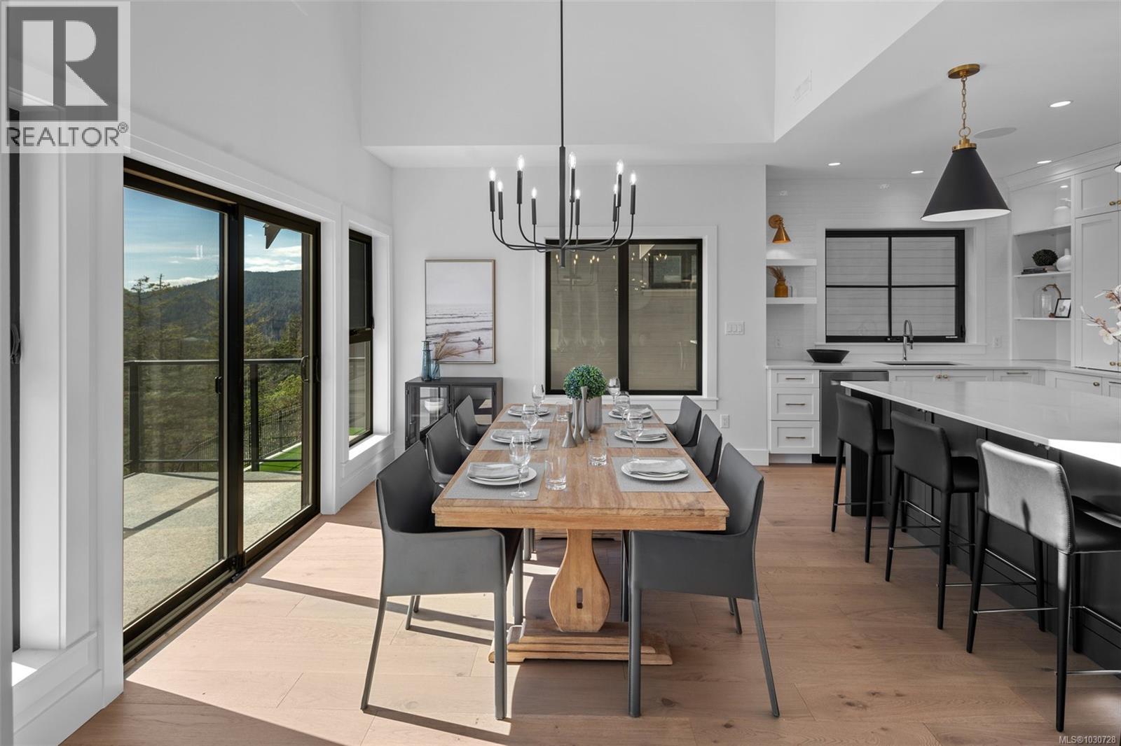 2009 PINEHURST TERR - 23