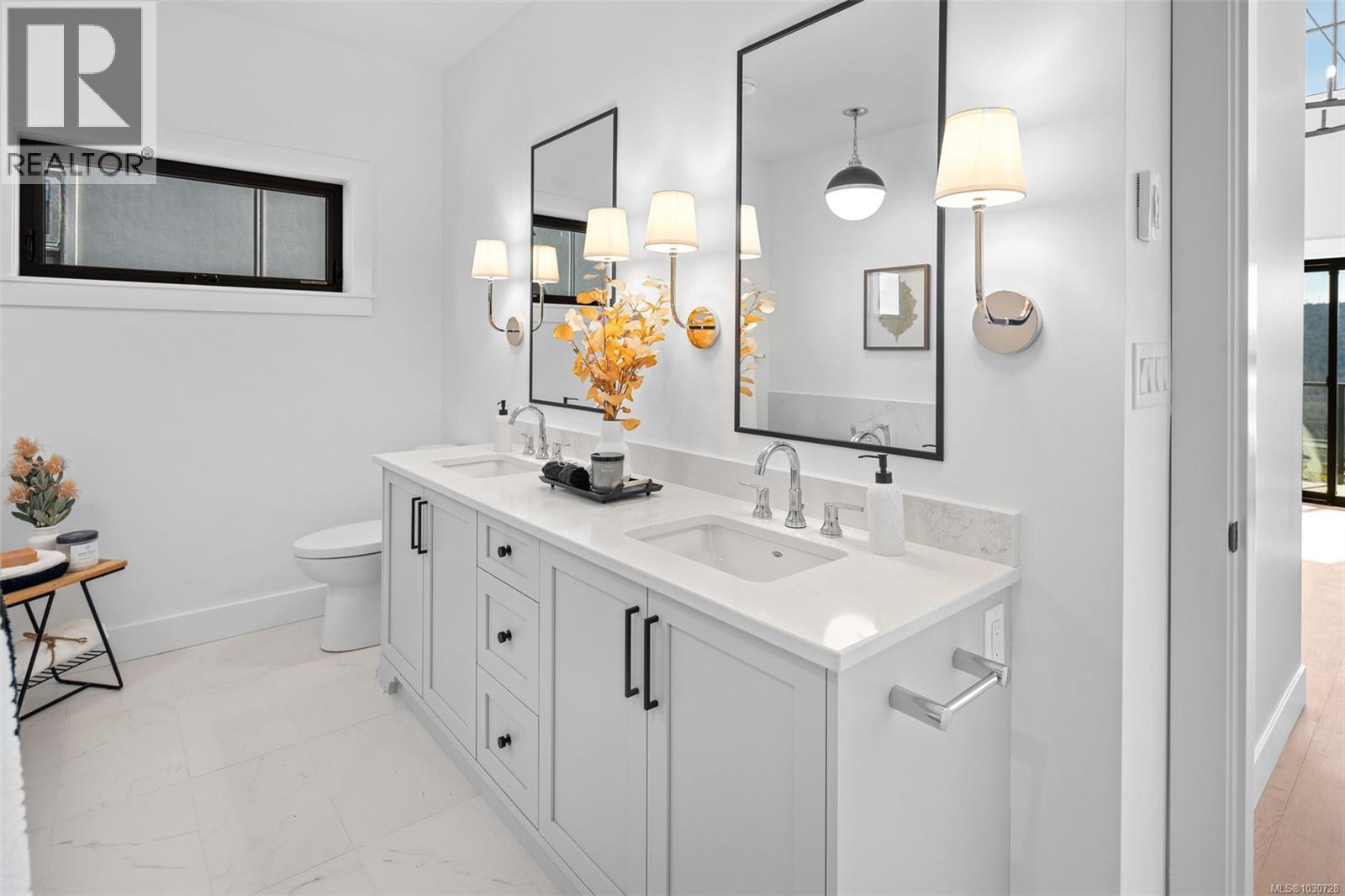 2009 PINEHURST TERR - 36