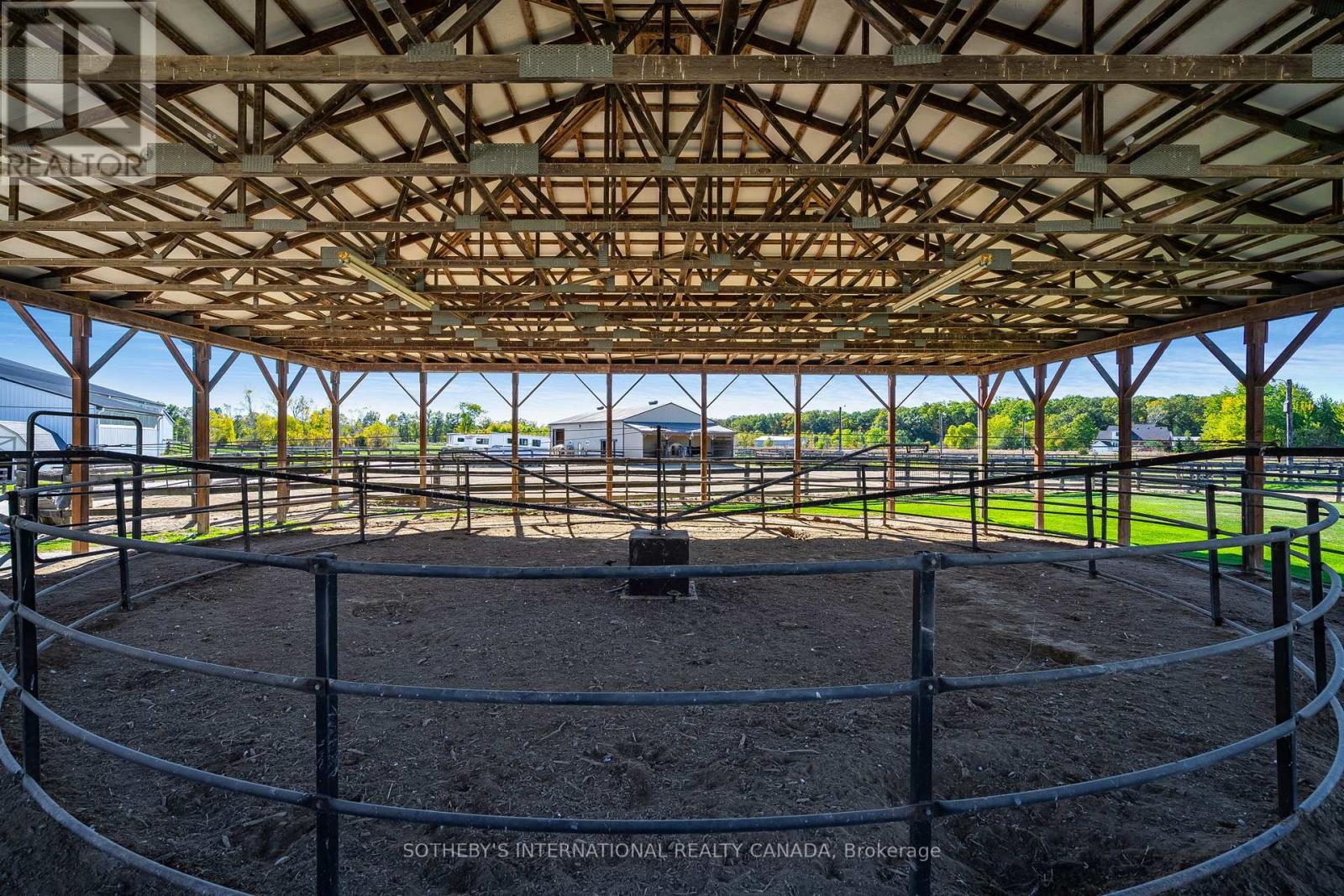 4965 4TH CONCESSION - 32