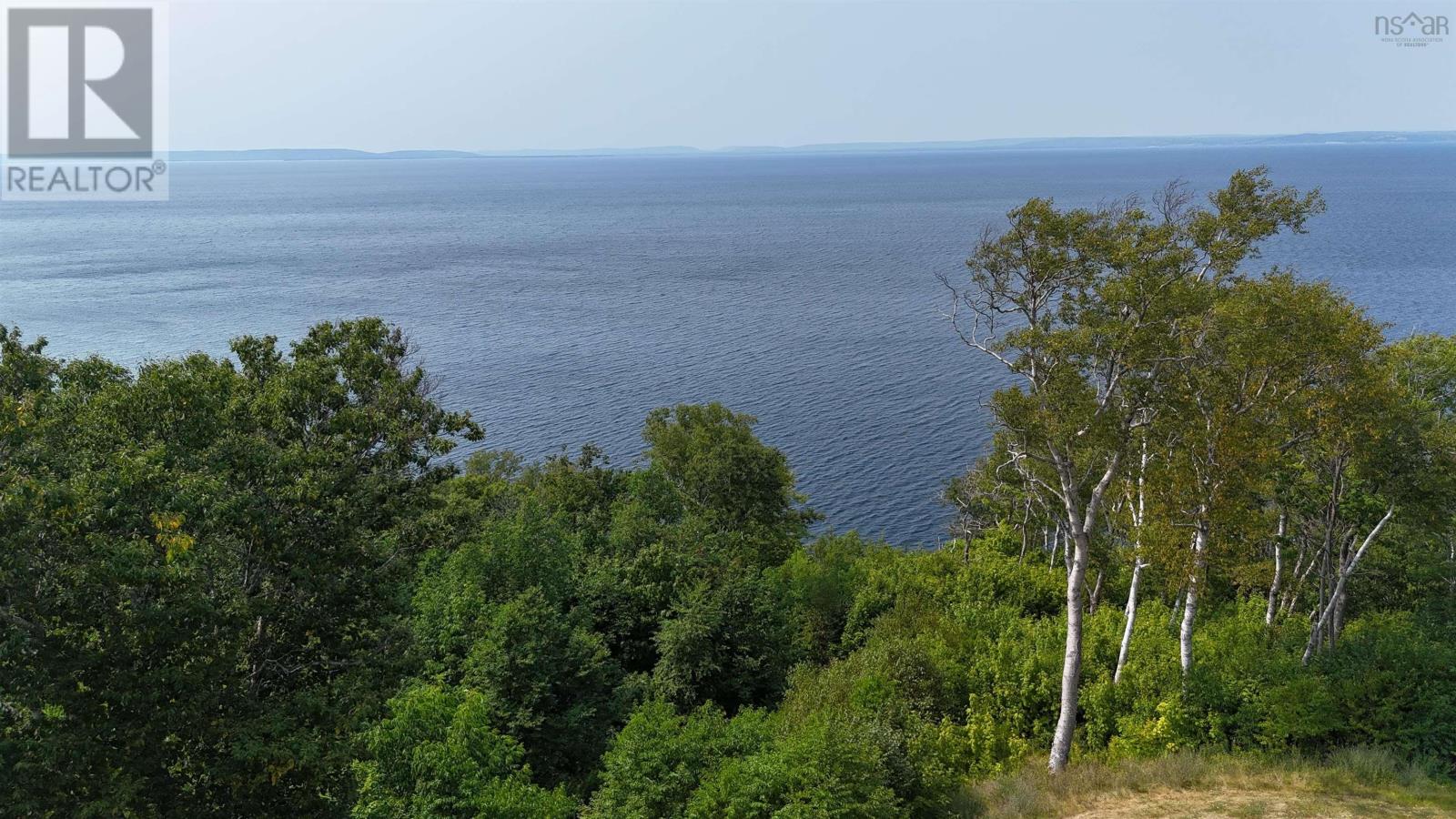 Property 34 of 37 of 95 LAKESHORE Drive