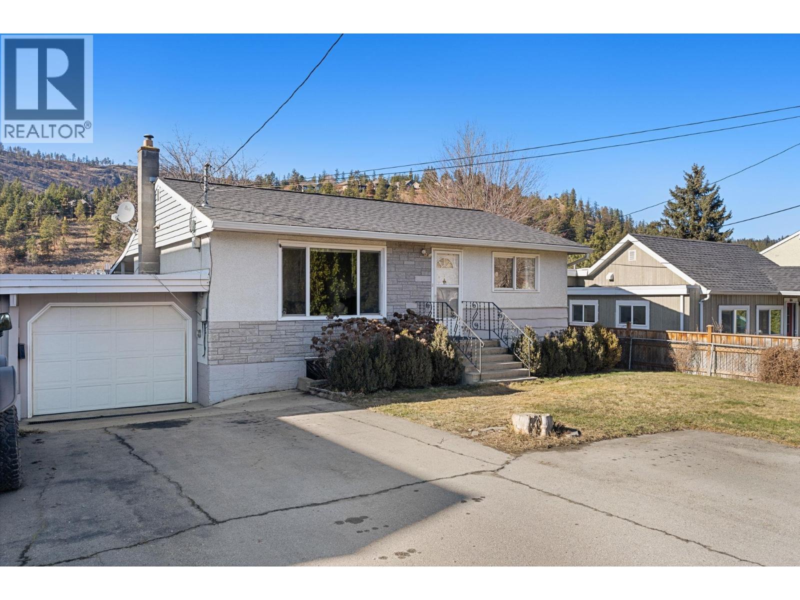  594 Snowsell Street North, Kelowna