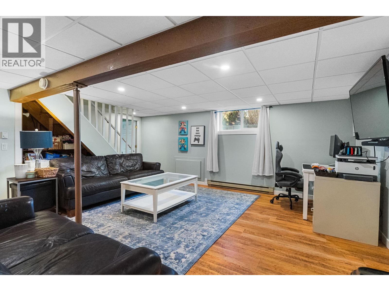  594 Snowsell Street North, Kelowna