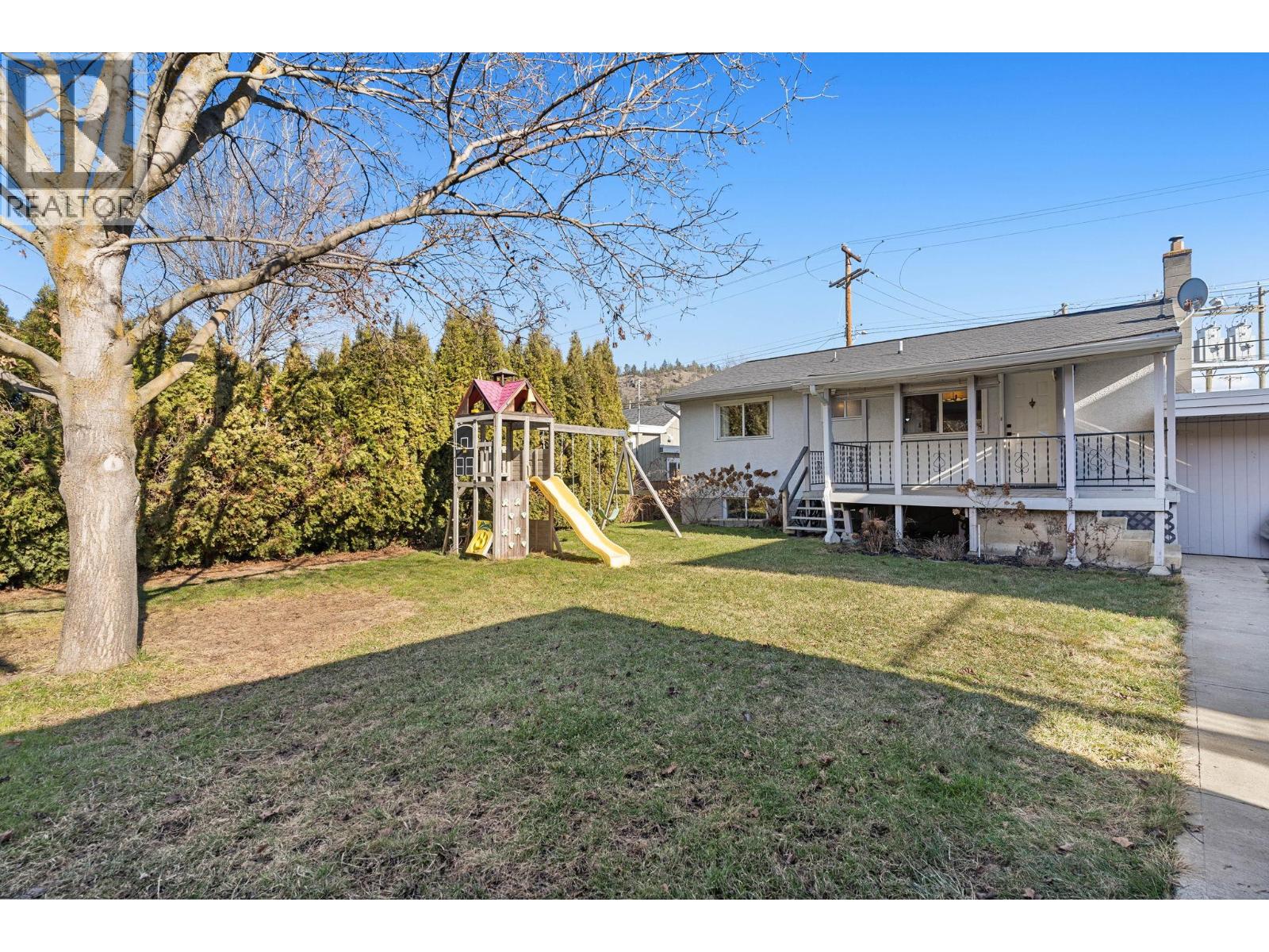  594 Snowsell Street North, Kelowna