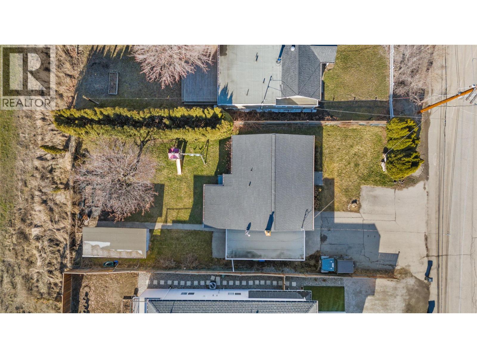  594 Snowsell Street North, Kelowna