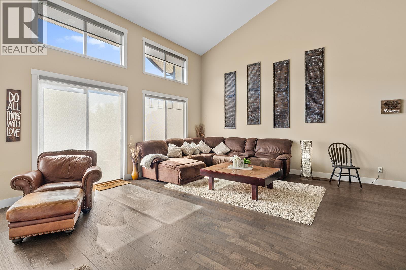 19 3359 Cougar Road, West Kelowna