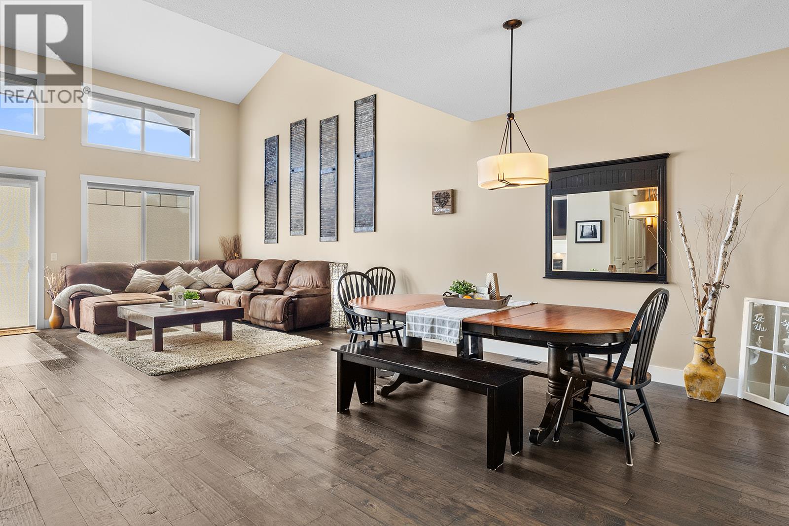 19 3359 Cougar Road, West Kelowna