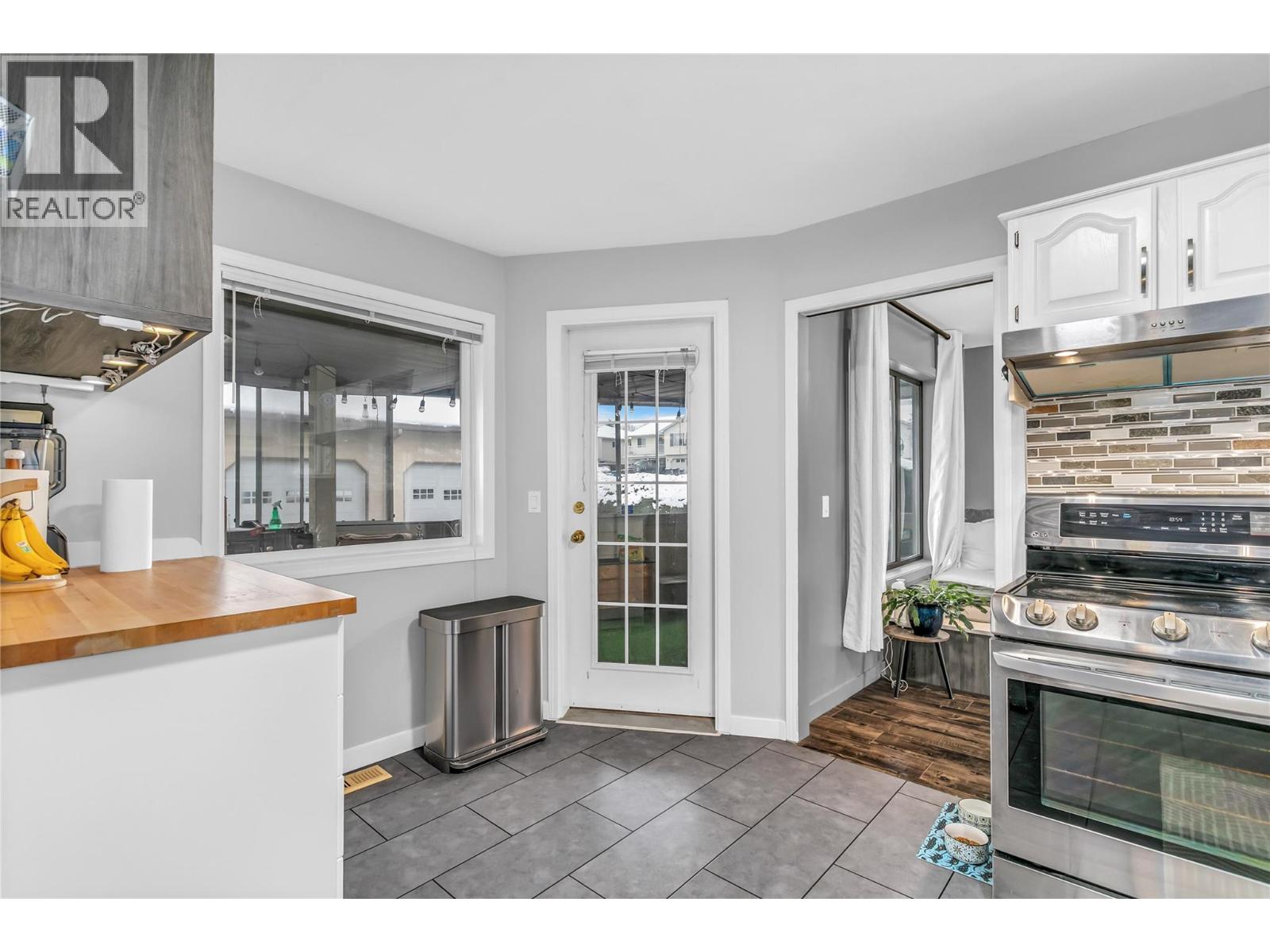 9 140 Nickel Road, Kelowna