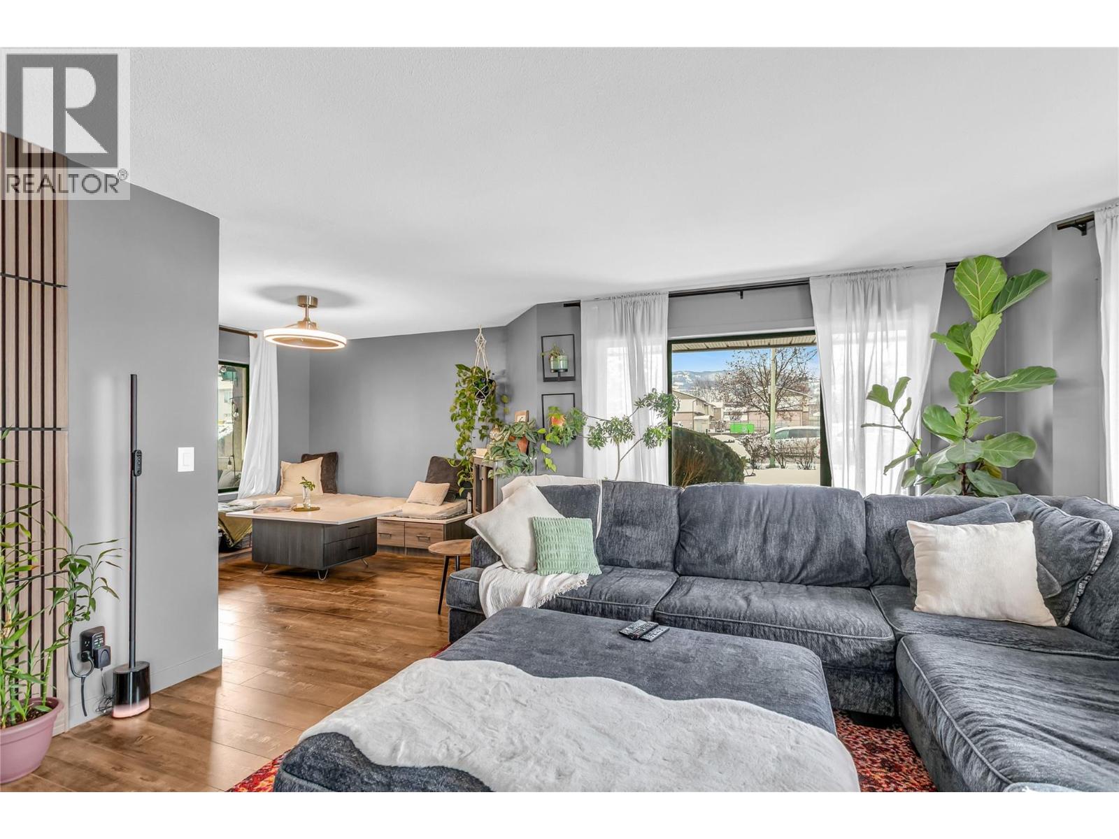 9 140 Nickel Road, Kelowna