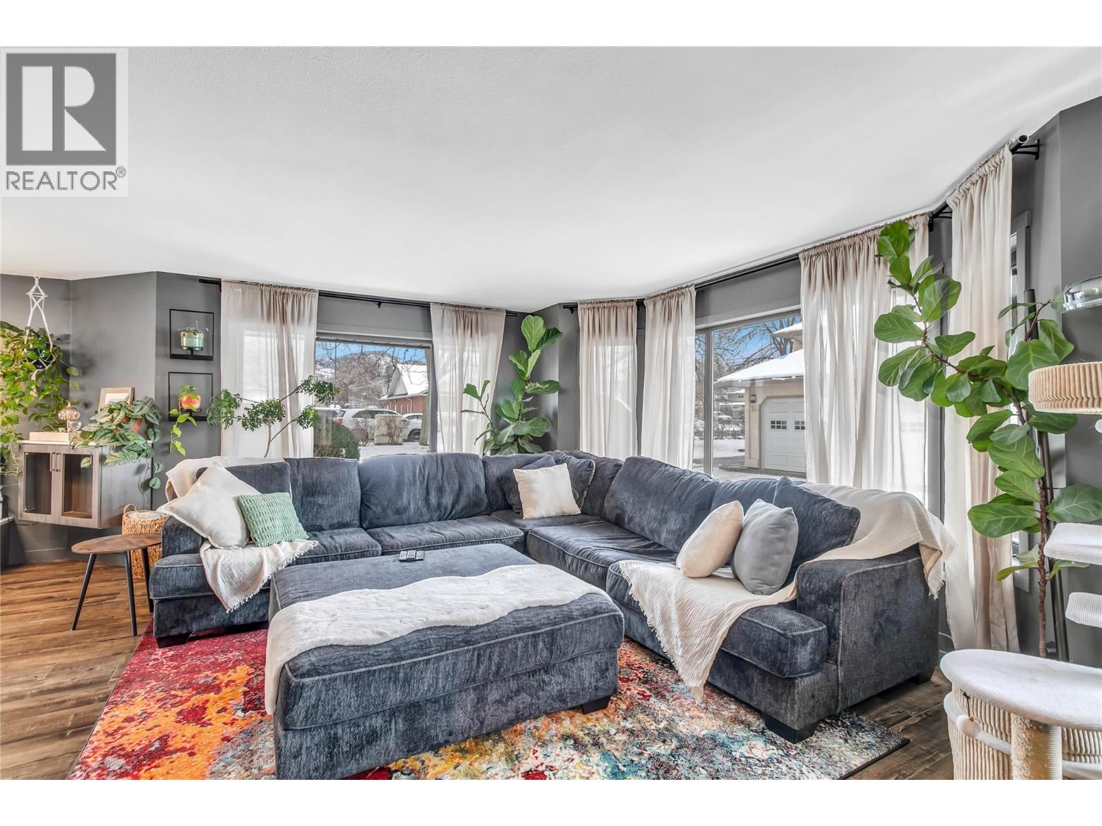 9 140 Nickel Road, Kelowna