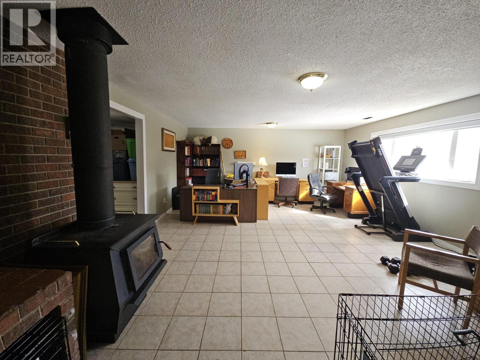  6128 Kurjata Road, Chetwynd