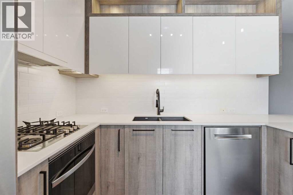 Single Family House for Sale in    Avenue SW Shaganappi Calgary 