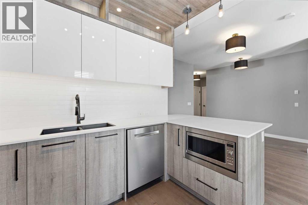 Single Family House for Sale in    Avenue SW Shaganappi Calgary 