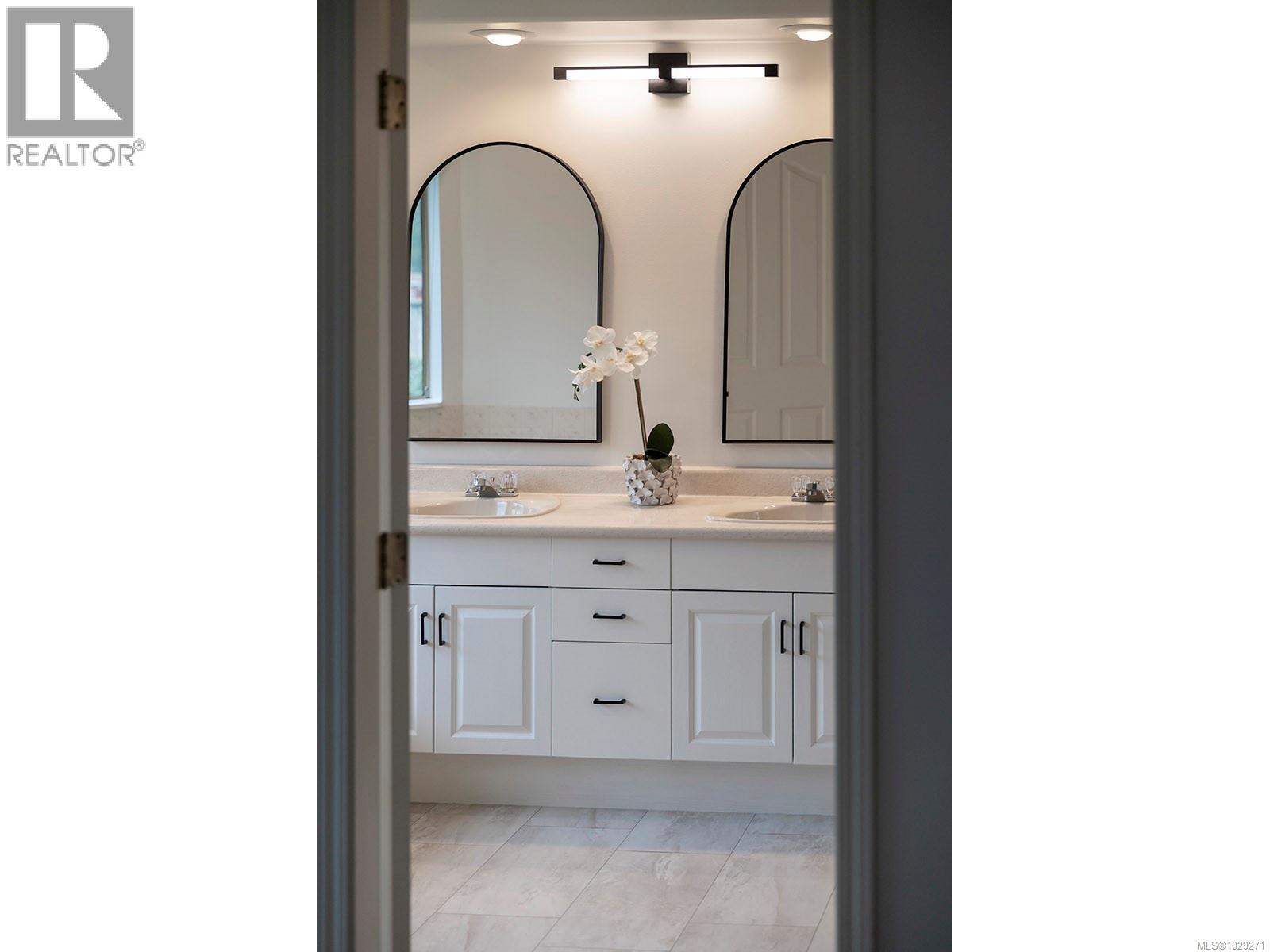  5047 Benton Court, Saanich