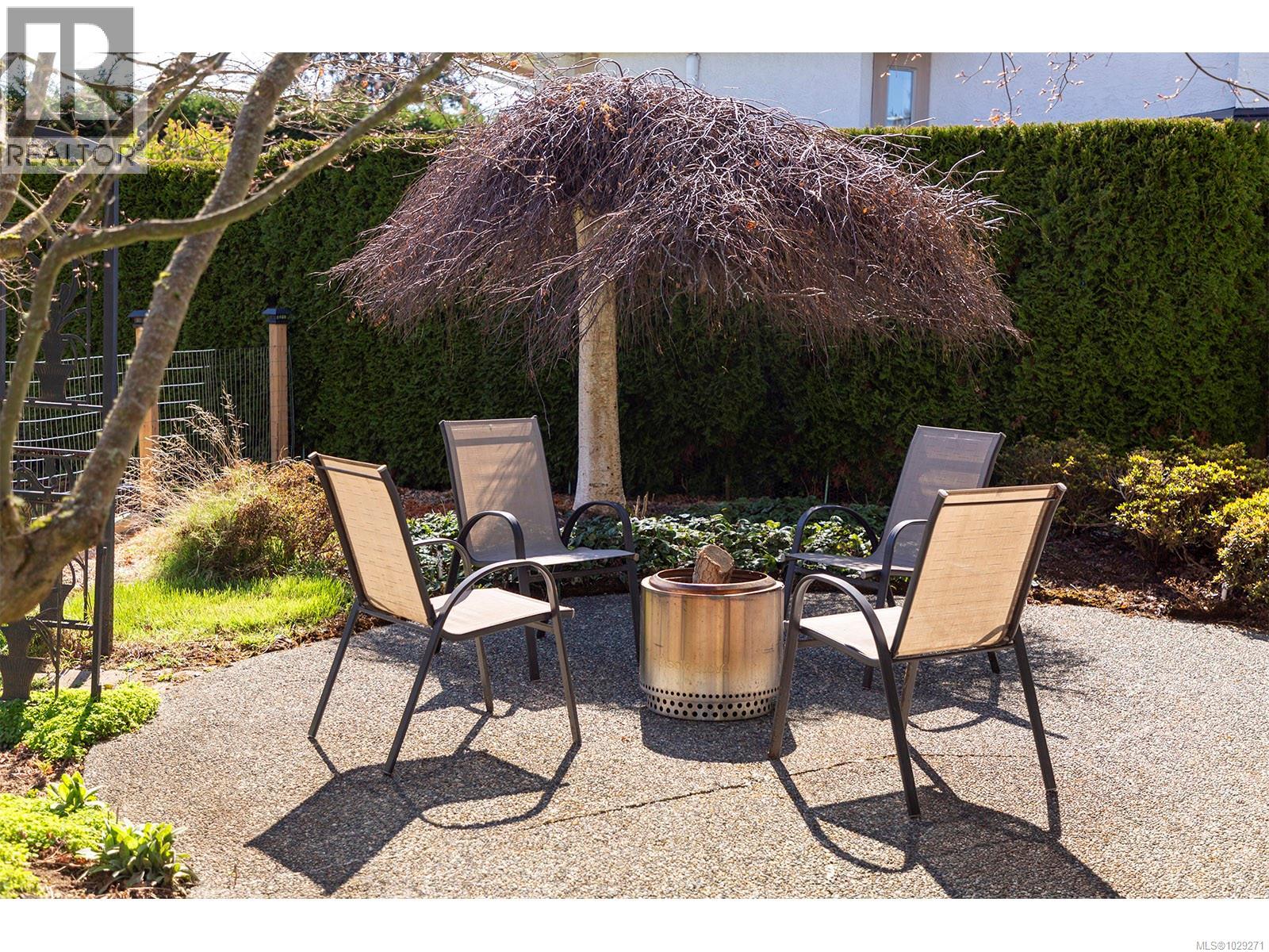  5047 Benton Court, Saanich