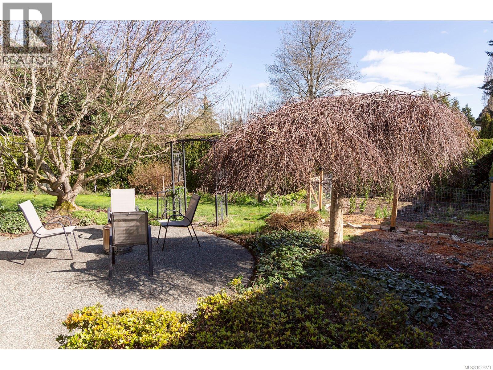  5047 Benton Court, Saanich