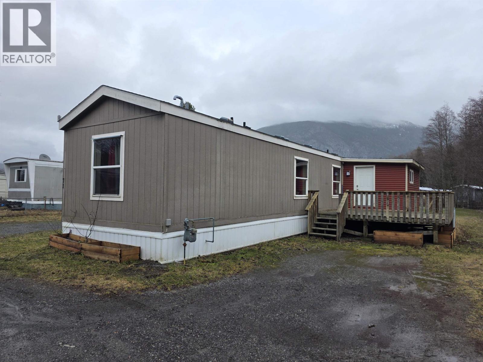 #71 3889 MULLER AVENUE - 1