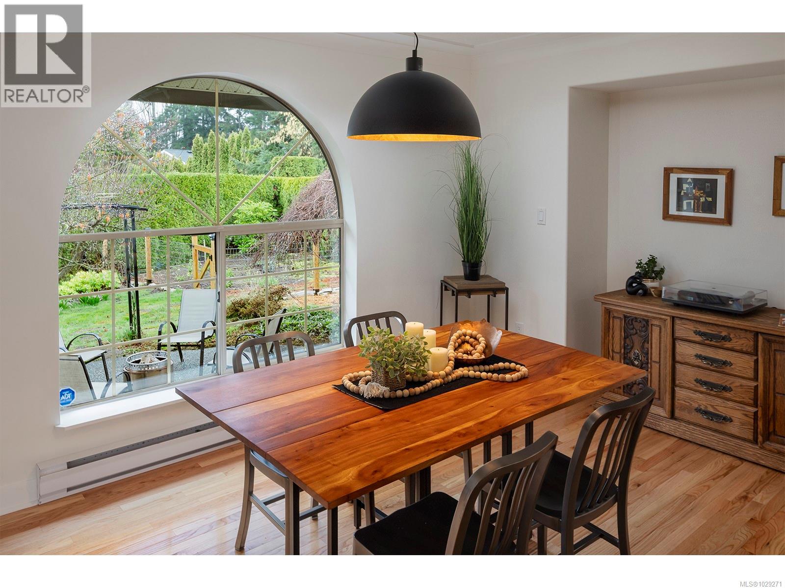  5047 Benton Court, Saanich