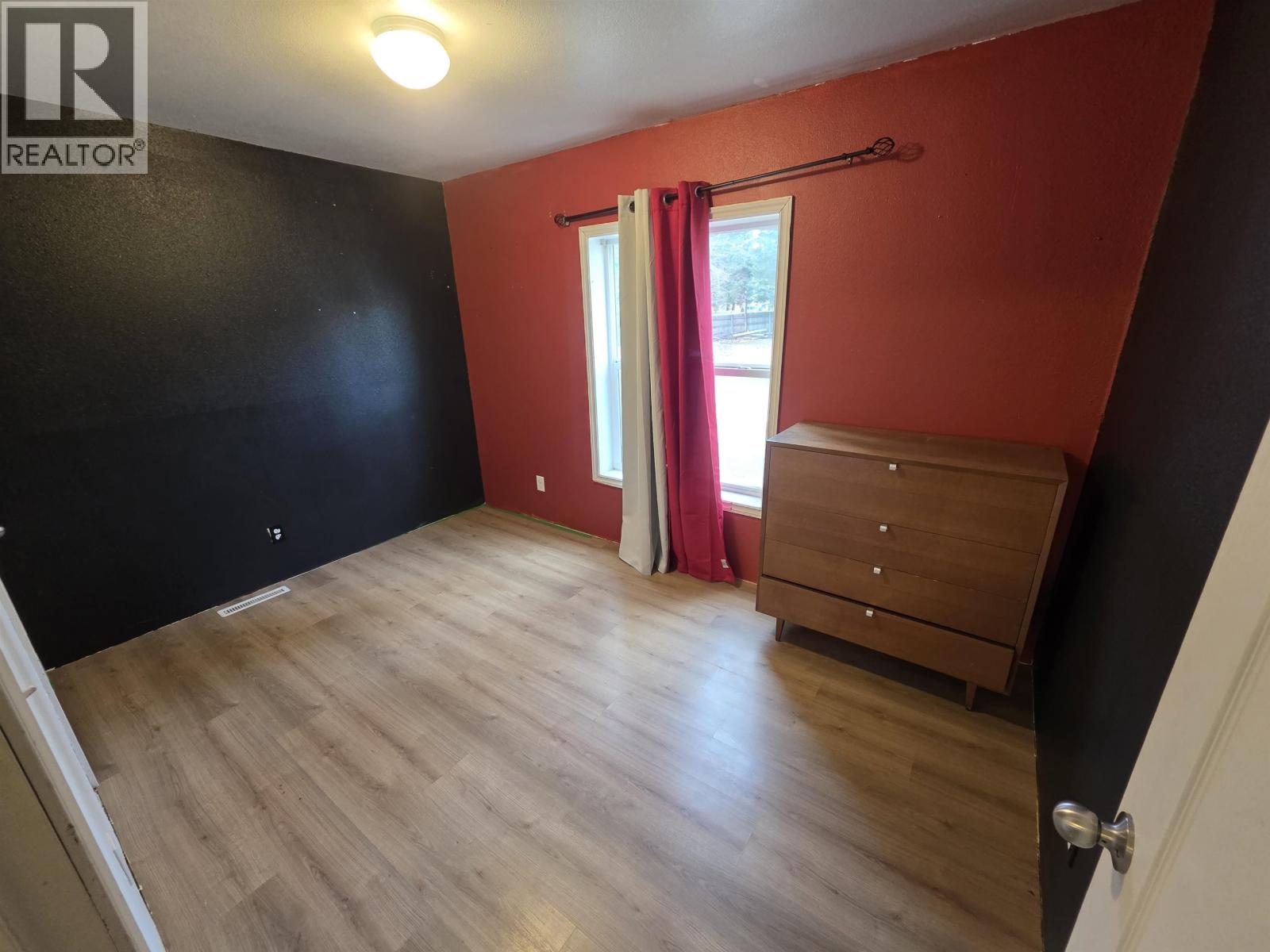 71 3889 MULLER AVENUE, Terrace