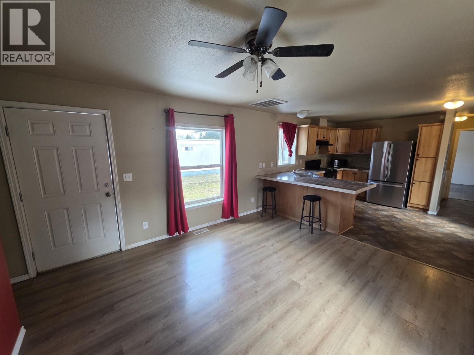 71 3889 MULLER AVENUE, Terrace