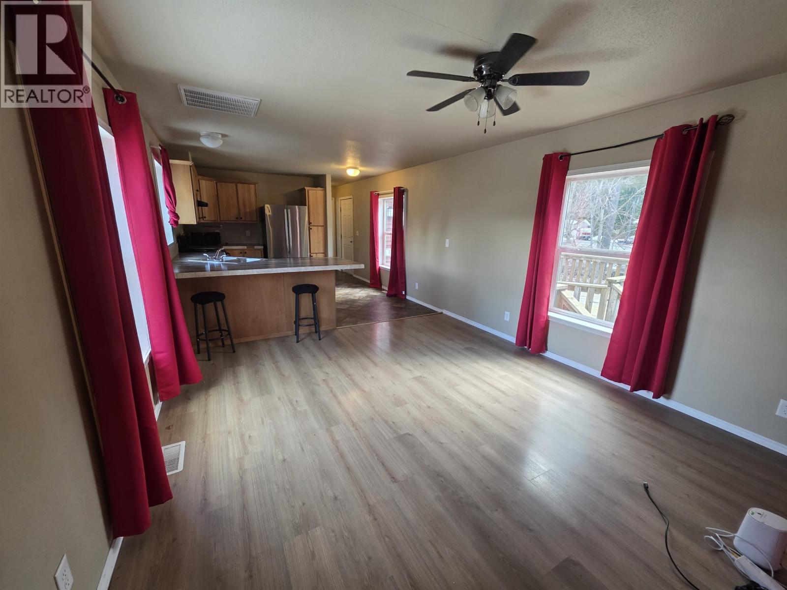 71 3889 MULLER AVENUE, Terrace