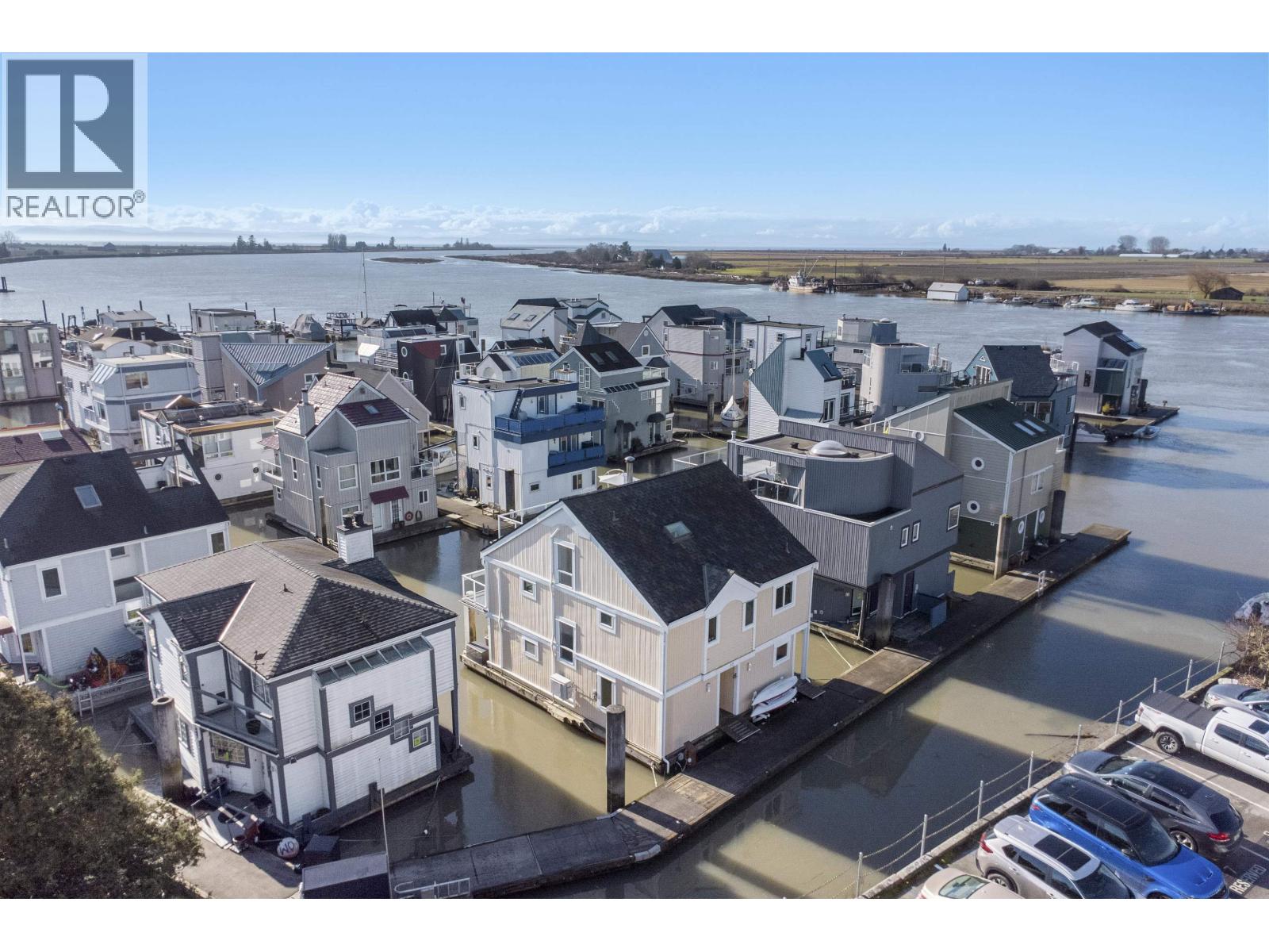 #10-3459 RIVER Road West, Ladner